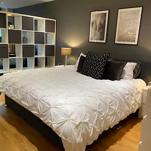  Apartment Centre Modern - Westone Free Wifi, Gym Access, Netflix